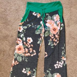 Printed flare pants